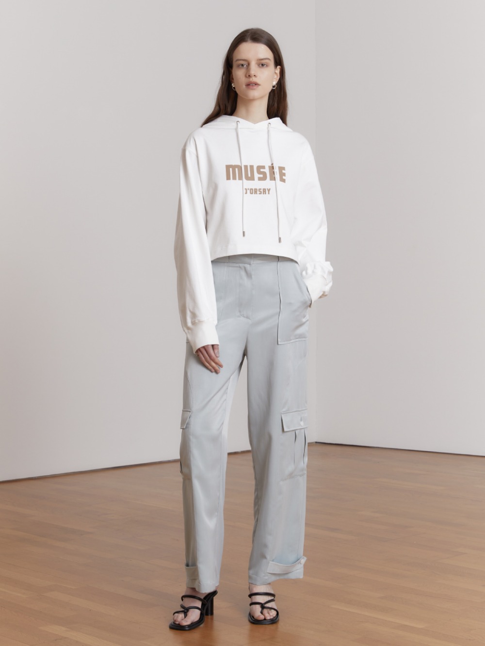 MUSEE D&#039;ORSAY Oversized Hood Sweatshirt_Off White+Beige