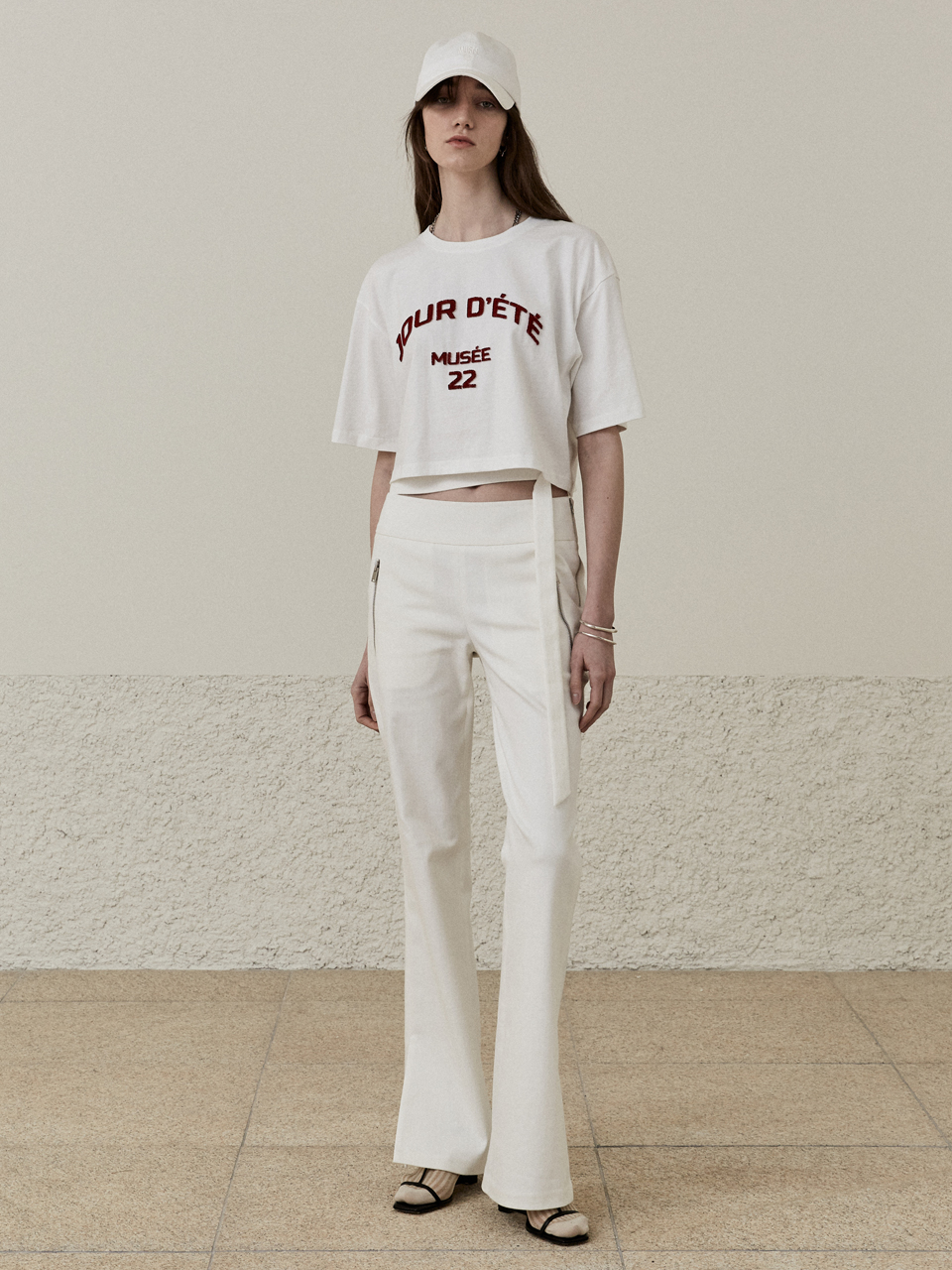 [송지효, 우주소녀 보나 착용]JOUR DETE Embroidered Cotton T-Shirt_Off White