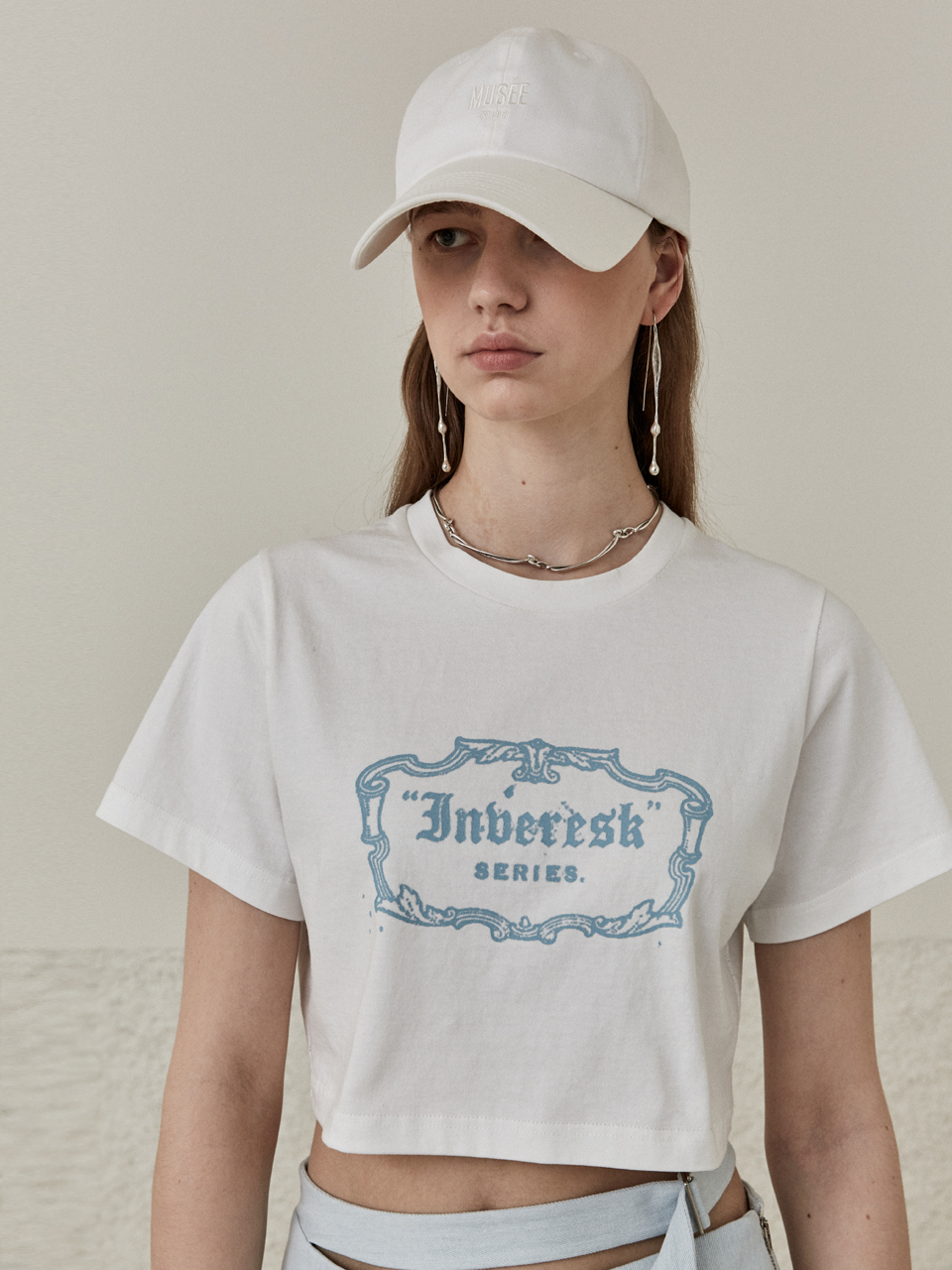 [김혜윤 착용]INVERESK Vintage Print T-Shirt_Off White